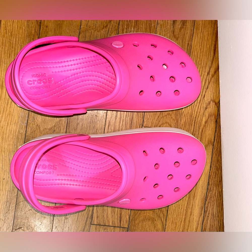 Crocs
